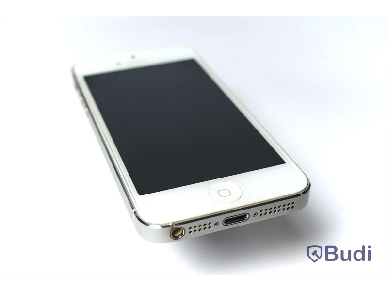 iPhone 5, 16 GB utan tillbehör.