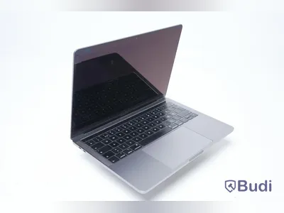 Dator - MacBook Pro i7 ink Fodral 2019