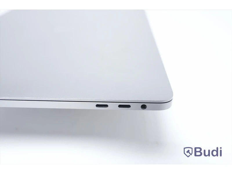 Dator - MacBook Pro i7 ink Fodral 2019