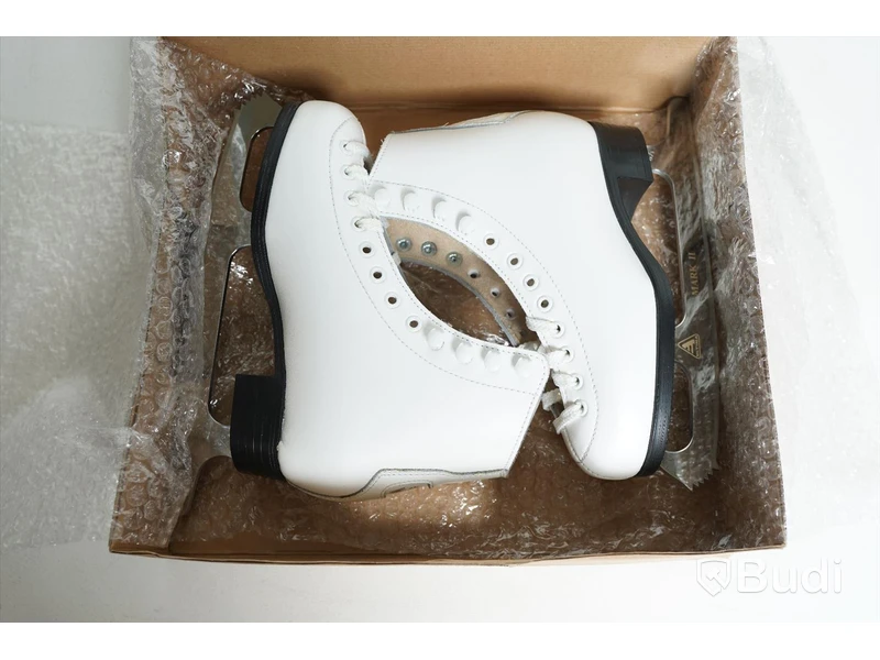 Skridskor - Wifa Prima HOBBY Set (Storlek 33). Nypris 2795kr