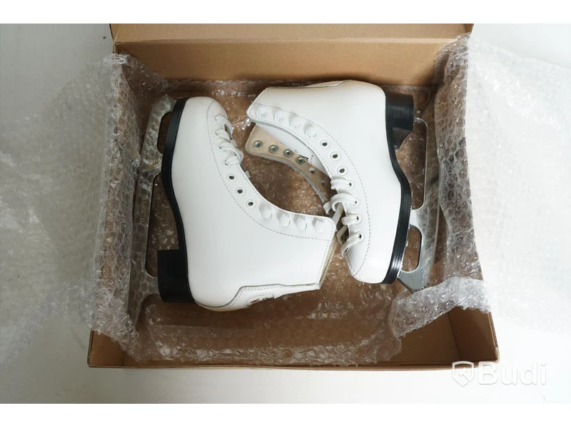 Skridskor - Wifa Prima HOBBY Set (Storlek 30). Nypris 2795kr