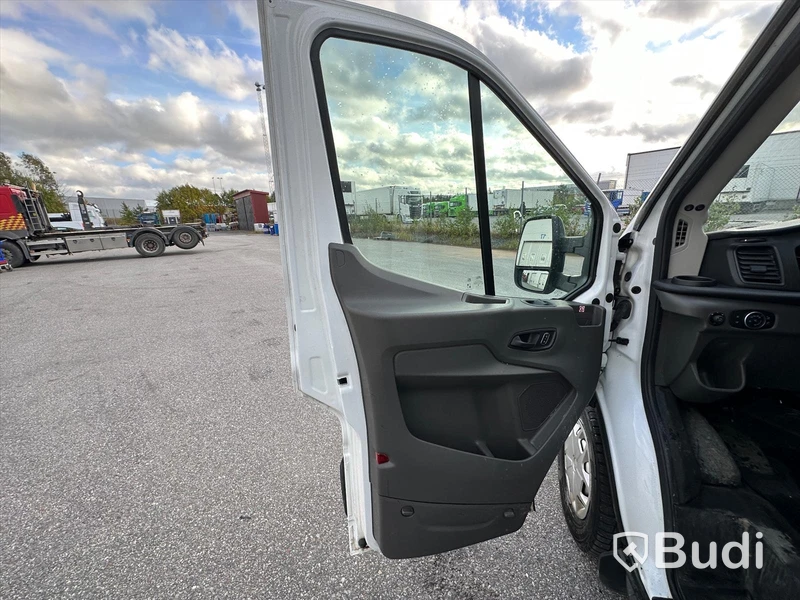Lättlastbil Ford Transit 350 Chassi Cab 2.0 med Flobyskåp | EcoBlue | SelectShift |  160hk -2020