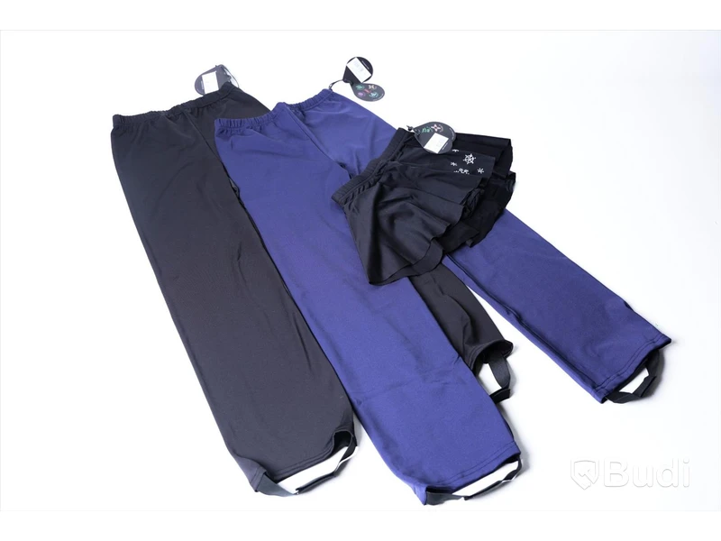 Konståknings Set - 2st byxor, 1st kjol - ny2 Sportswear - Storlek 150cl. Nypris ca 1960kr.