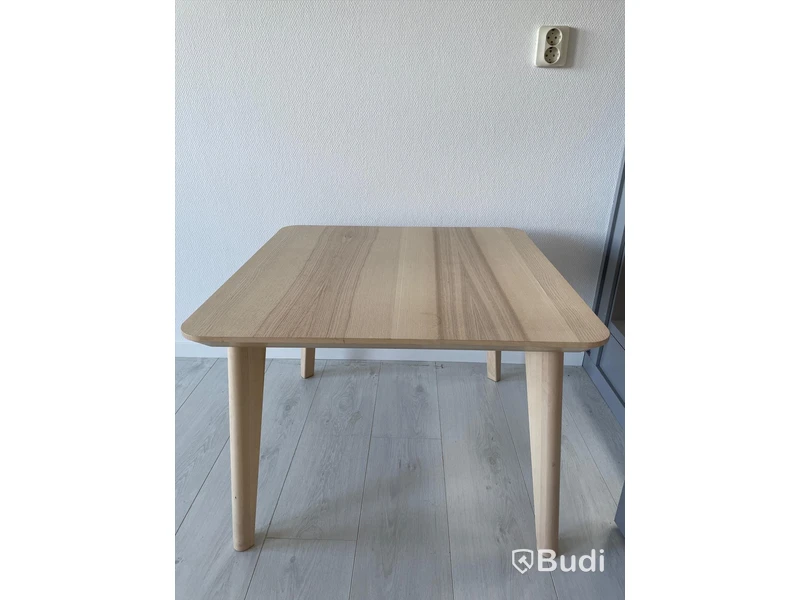 Litet träbord