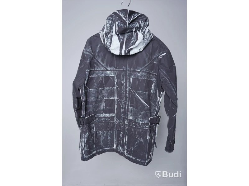 Jacka - C.P Company Tracery Metropolis strl 52 Nypris: 9400:-