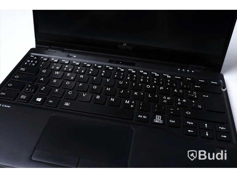 Bärbar dator - Fujitsu Lifebook U939X, Intel Core i5, RAM 16GB och ​​hårddisk 500GB inkl Fujitsu laddare och väska. OBS datorn har en skärmskada.