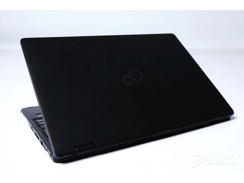 Bärbar dator - Fujitsu Lifebook U939X, Intel Core i5, RAM 16GB och ​​hårddisk 500GB inkl Fujitsu laddare och väska. OBS datorn har en skärmskada.