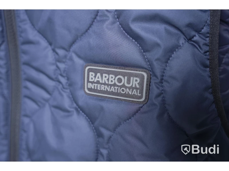 Väst - Barbour International Accelerator Race Gilet (Storlek L). Nypris 1790kr