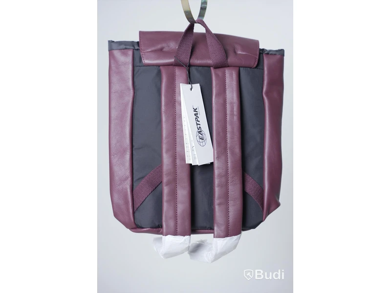 Ryggsäck - Eastpak Casyl Wine Leather. Nypris 1550kr
