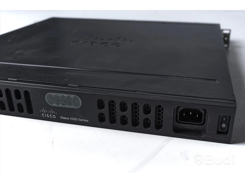 Router Cisco ISR4331, 4300 series - med strömkabel.