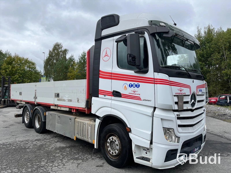 Lastbil Mercedes-Benz Actros 2551 | Lösflaksbil | 2014