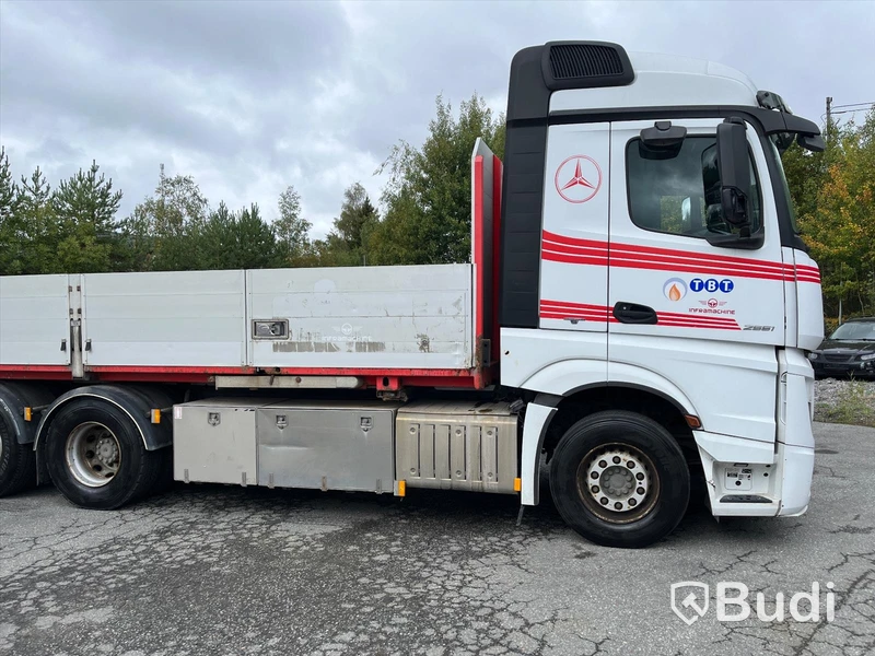 Lastbil Mercedes-Benz Actros 2551 | Lösflaksbil | 2014