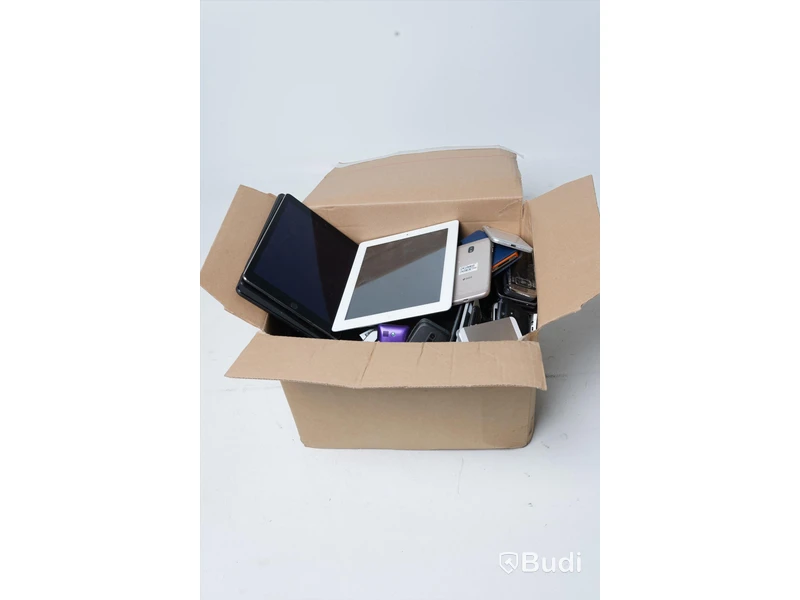 Parti med utrangerade mobiltelefoner och tablets - OBS! Reparationsobjekt