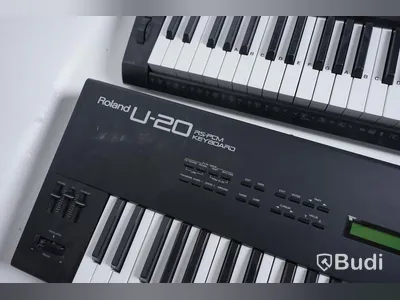Elpianon 5st - Yamaha PRS E313, Casio CTK-3200, Roland E-16, Keystation 61 MK3, Roland U-20. (OBS reparationsobjekt!)