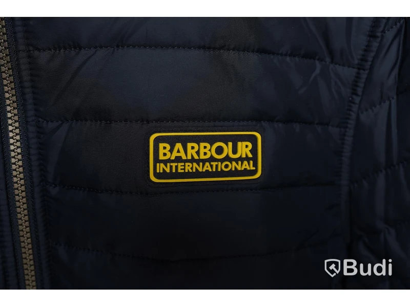 Jacka - Barbour International Quiltet Mind Jacket (Storlek XL). Nypris 1300kr