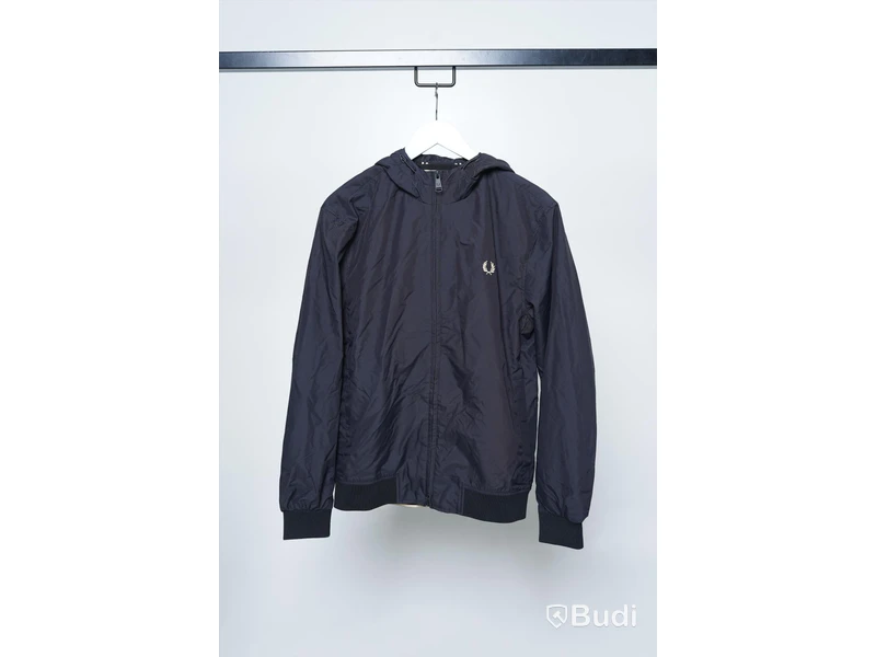 Jacka - Fred Perry Hooded Brentham (Storlek S). Nypris 1999kr