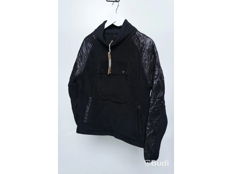 Jacka - EASTLOGUE Quilting Pullover (Storlek S). Nypris 2500kr