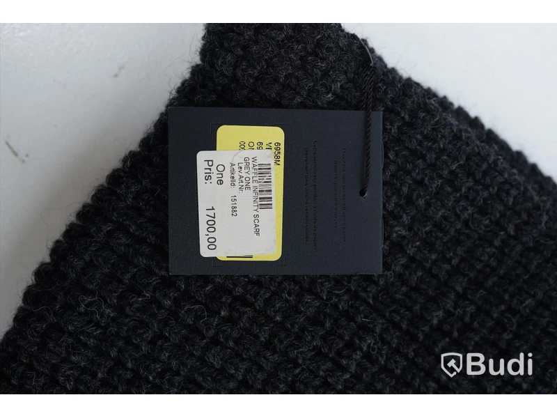 Halsduk- Canada Goose x MACKIE Waffle infinity scarf (Storlek one size) Nypris 1700kr