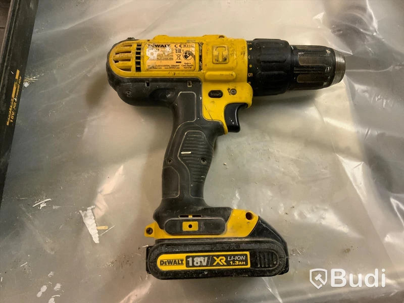 Skruvdragare DEWALT  DCD776C2. 18 Volt 2 Batteri och Laddare
