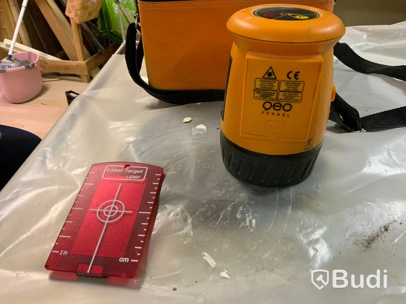 LASER Krysslaser QEO. FENNEL med fodral och fäste