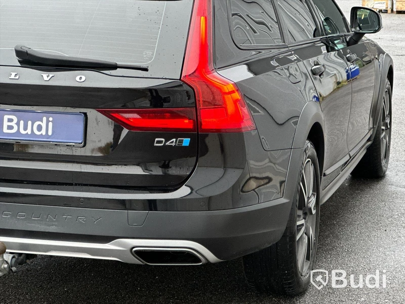 Personbil Volvo V90 Cross Country D4 AWD Momentum Plus | 190hk | 2018
