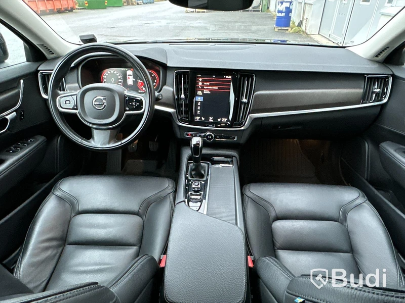 Personbil Volvo V90 Cross Country D4 AWD Momentum Plus | 190hk | 2018