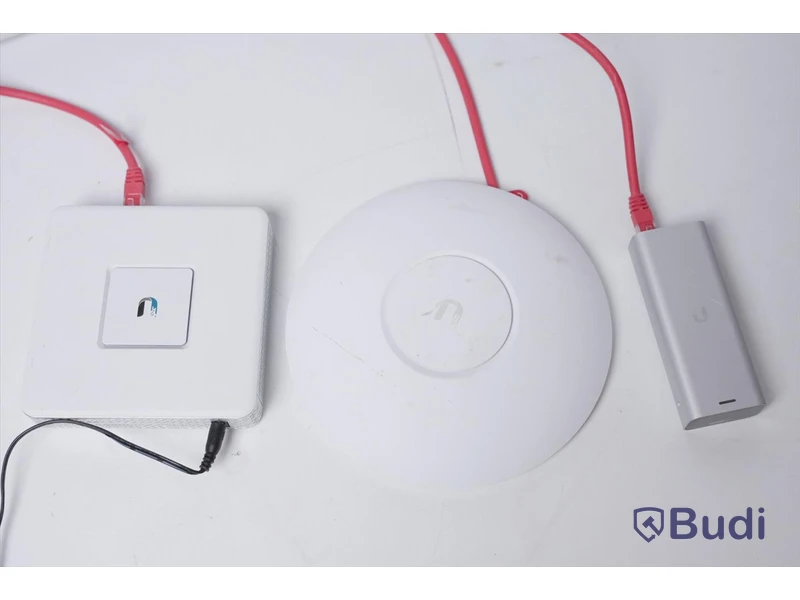 Nätverk och modem - UniFi AP AC PRO