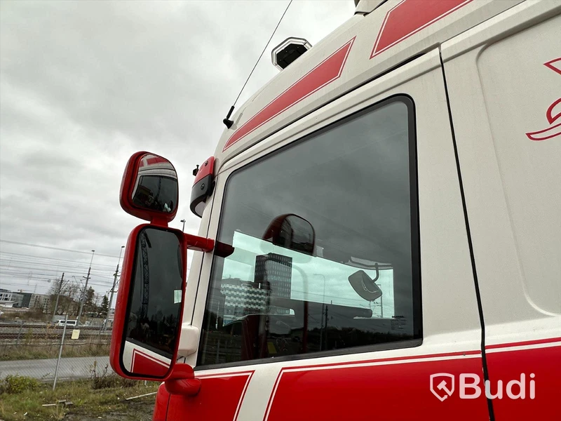 Lastbil Scania R480 8x2-6 Kranflak | Bodbil HMF Thor 8520 K8