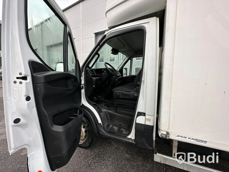 Lastbil Iveco Daily 70C17H | 7ton | 2015 | Manuell