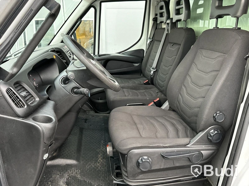 Lastbil Iveco Daily 70C17H | 7ton | 2015 | Manuell