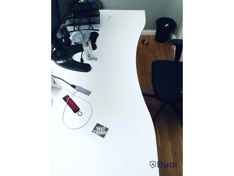 Elektriskt höj och sänkbart skrivbord vitt (Ca mått 160 x 80 cm)