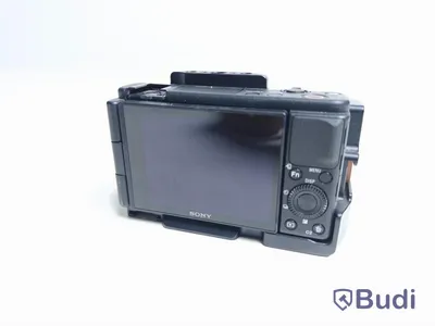 Kamera Sony ZV-1 med aluminiumcage med trähandtag och vidvinkeladapter ink batteri