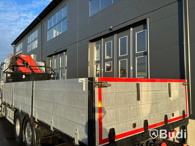 Brädgårdsbil Mercedes-Benz Actros 6x2 EU6 | Fassi F165A