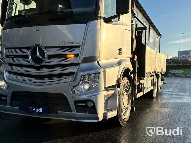 Brädgårdsbil Mercedes-Benz Actros 6x2 EU6 | Fassi F165A