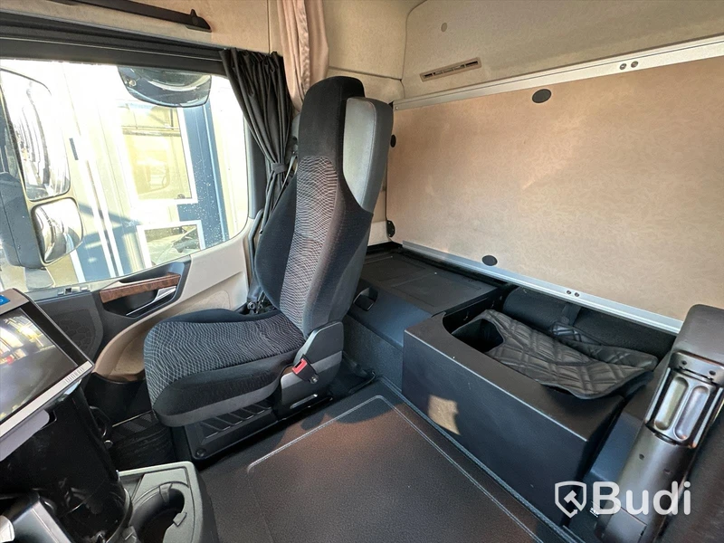 Brädgårdsbil Mercedes-Benz Actros 6x2 EU6 | Fassi F165A