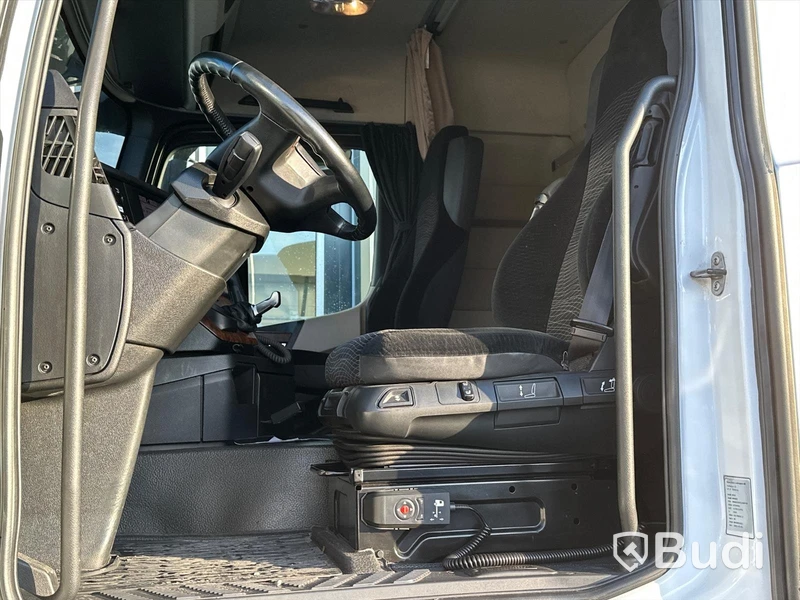 Brädgårdsbil Mercedes-Benz Actros 6x2 EU6 | Fassi F165A