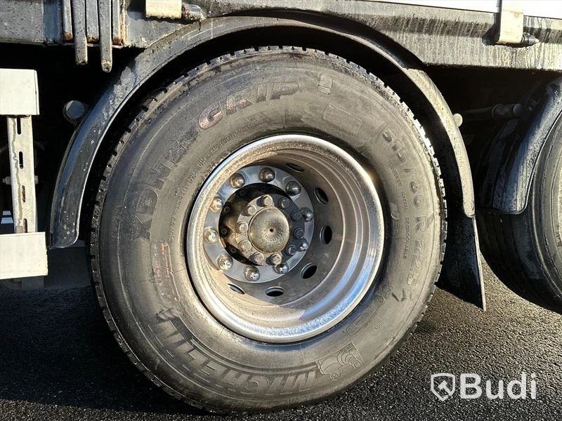 Brädgårdsbil Mercedes-Benz Actros 6x2 EU6 | Fassi F165A