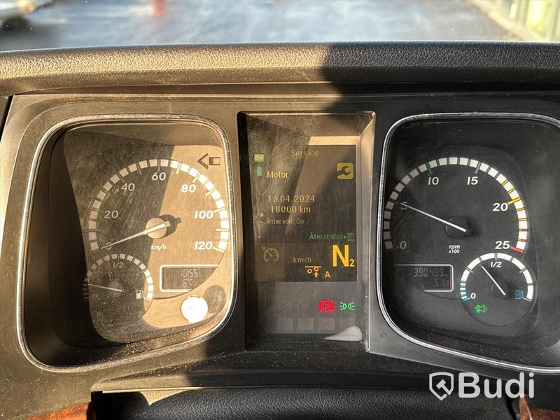 Brädgårdsbil Mercedes-Benz Actros 6x2 EU6 | Fassi F165A