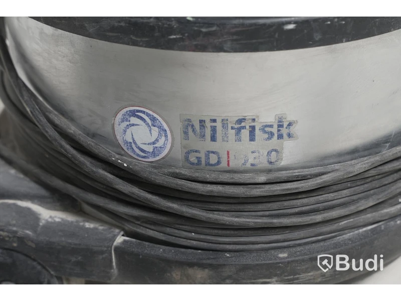 Dammsugare- Nilfisk GD 930 OBS! Saknar Slang.