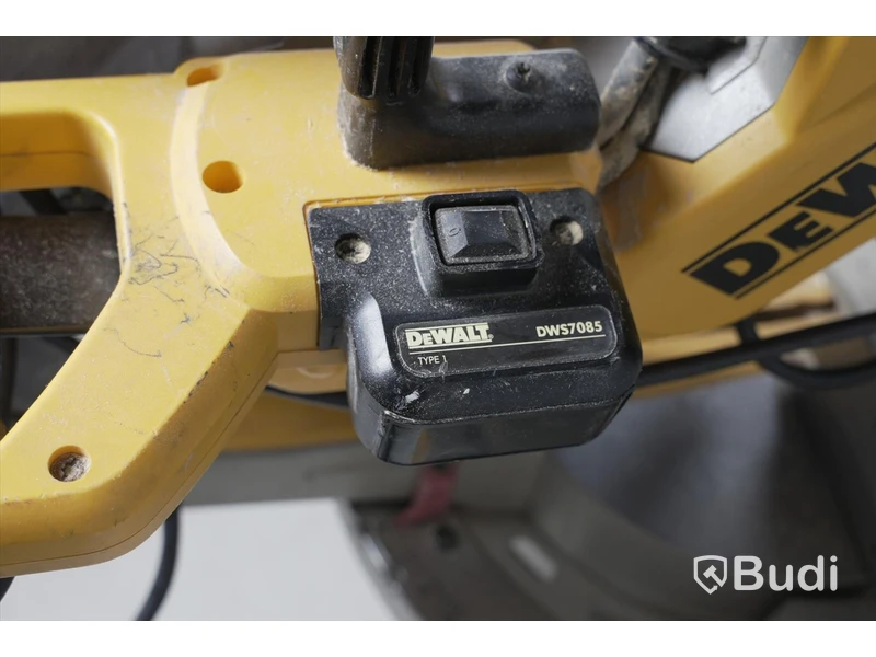 Dewalt Kap och gersåg med sågbänk