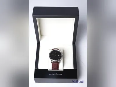 Armbandsur med armband i kalvskinn - BÉLIER THOMS ink armband av strutsskinn, Nypris: 3000 kr