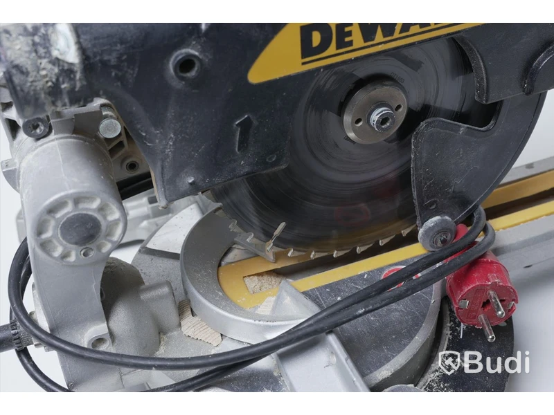 Kap- och gersåg - Dewalt DWS774-QS