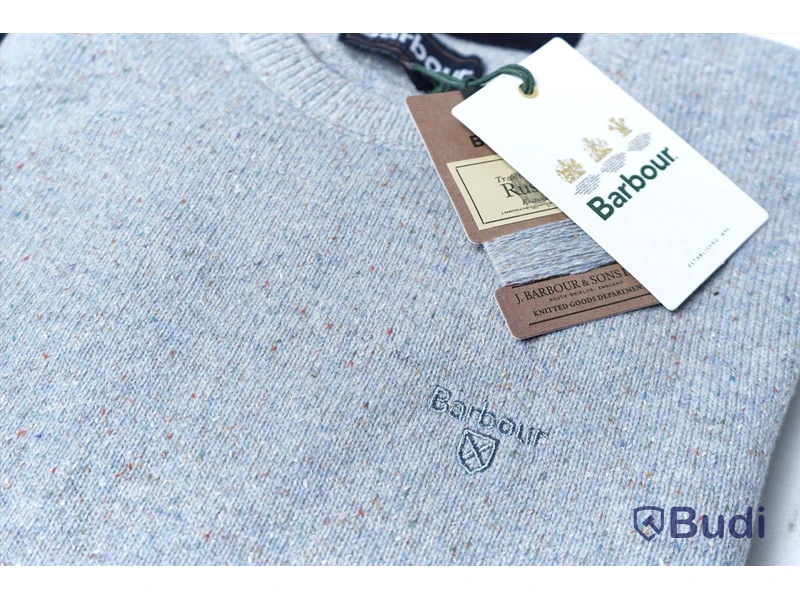Stickad tröja & T-shirt - Barbour (Storlek M). Nypris 1729kr.