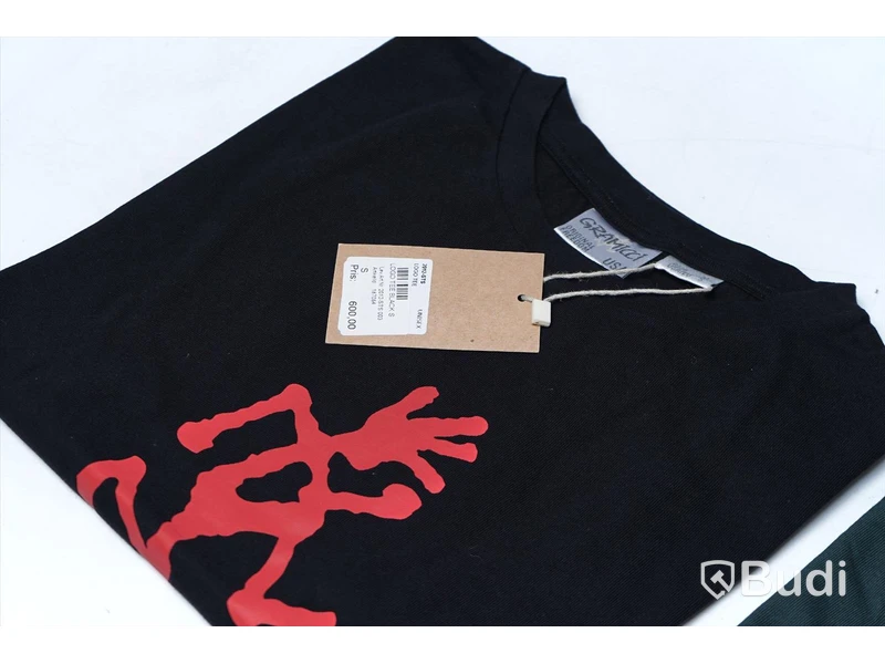 2 pack T-shirts - Gramicci (Storlek S). Nypris 1200kr.