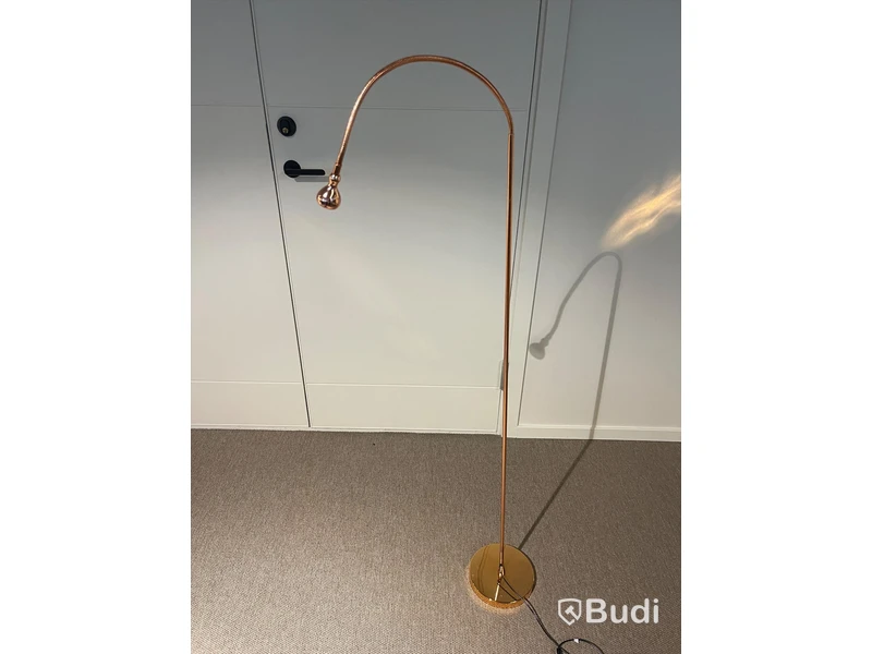 Golvlampa Ikea