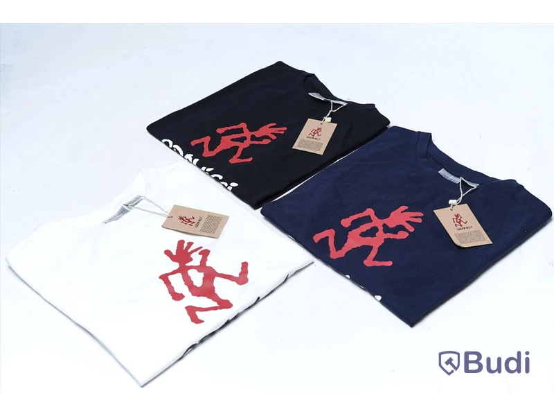 3 pack T-shirts - Gramicci (Storlek XS). Nypris 1800kr.