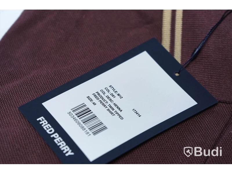 2 pack Piké skjortor - Fred Perry (Storlek 40). Nypris 1798kr.