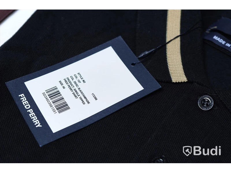 2 pack Piké skjortor - Fred Perry (Storlek 40). Nypris 1798kr.