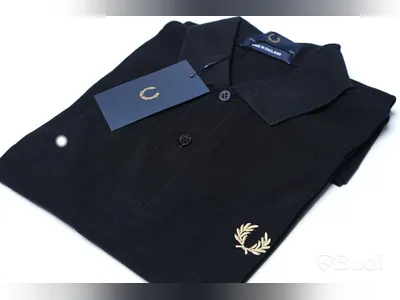 Pikéskjorta - Fred Perry (Storlek 38). Nypris 899 kr.