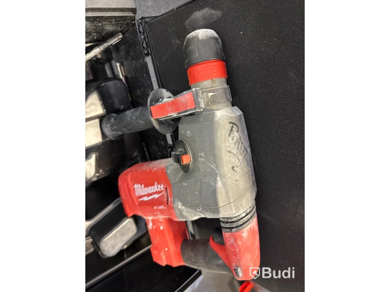 Batteridriven Borrhammare Milwaukee M18CHX
